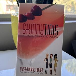 Skinnytinis Cocktail Recipe Book